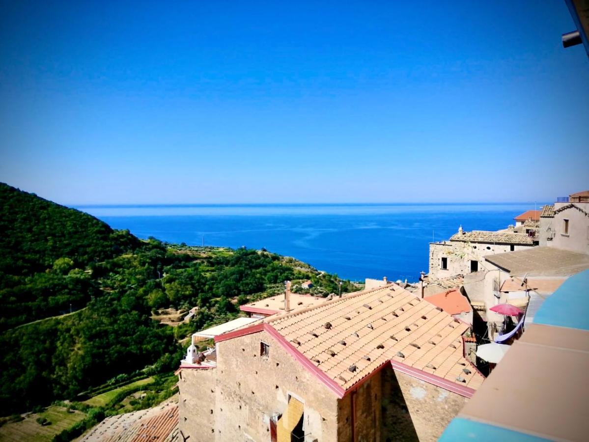 Palazzo Del Diplomatico Villa Belmonte Calabro Bagian luar foto