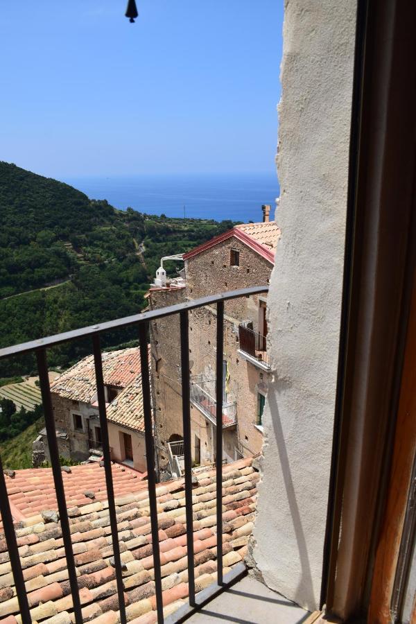Palazzo Del Diplomatico Villa Belmonte Calabro Bagian luar foto
