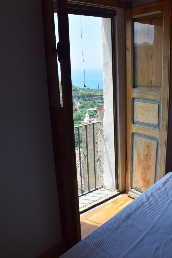 Palazzo Del Diplomatico Villa Belmonte Calabro Bagian luar foto