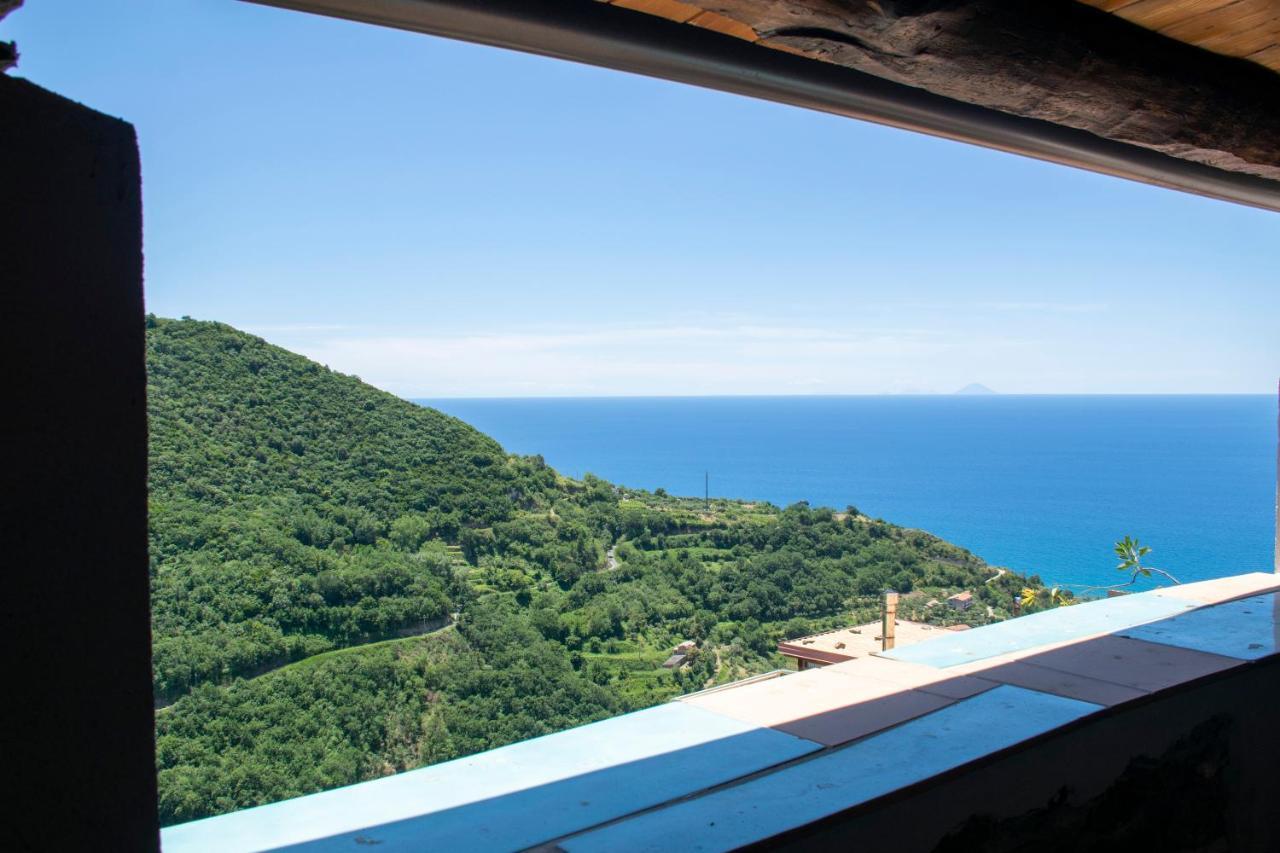 Palazzo Del Diplomatico Villa Belmonte Calabro Bagian luar foto